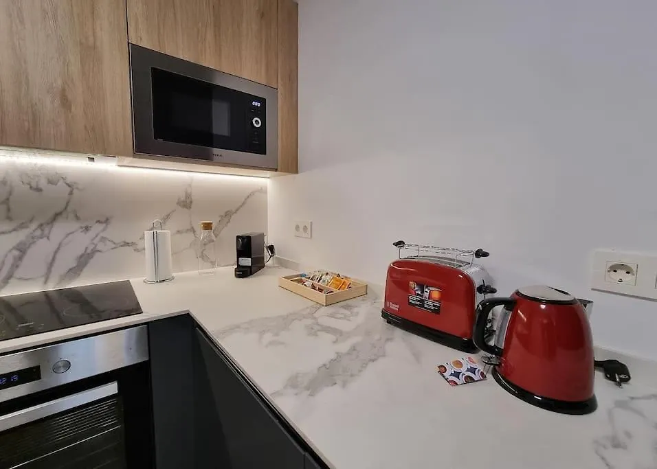 Beachside Home Escape Marbella Apartmán
