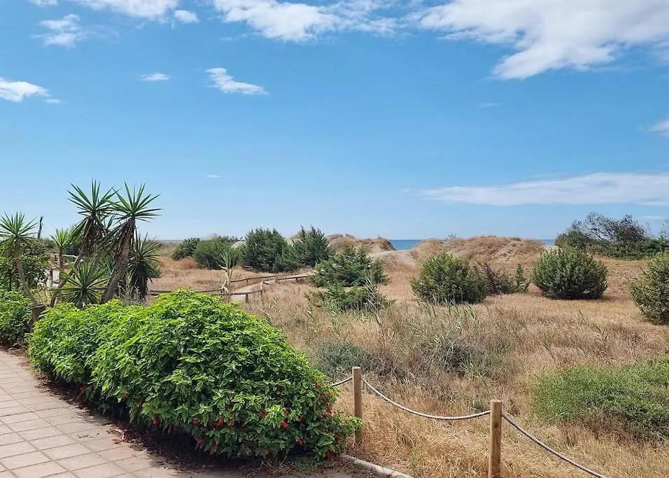 Beachside Home Escape Marbella Apartmán