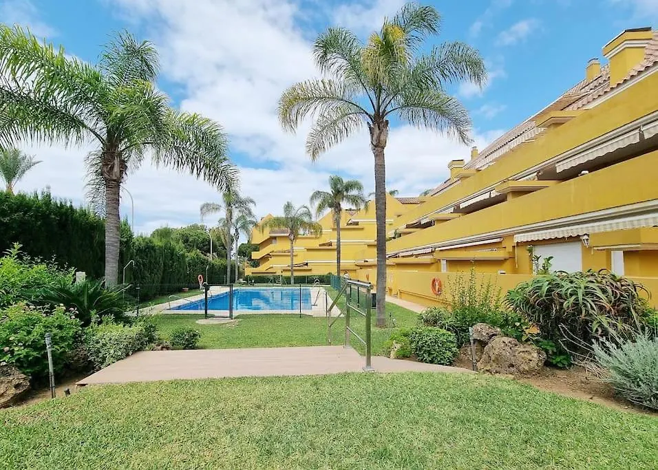 Beachside Home Escape Marbella Apartment