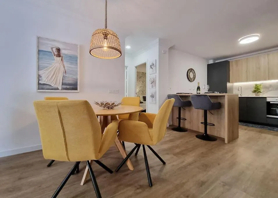 Beachside Home Escape Marbella Apartment