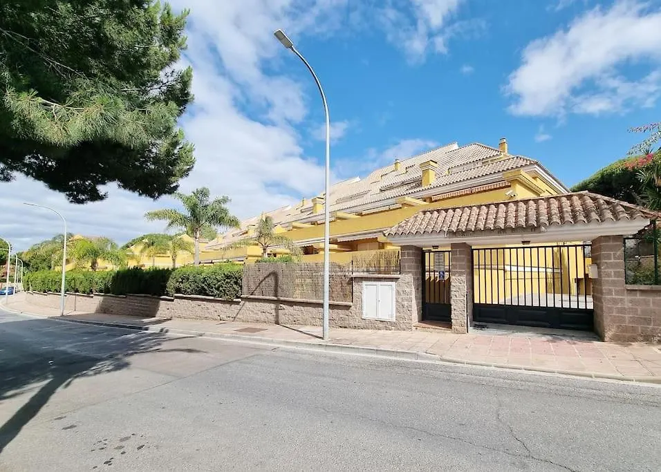 Beachside Home Escape Marbella Apartment