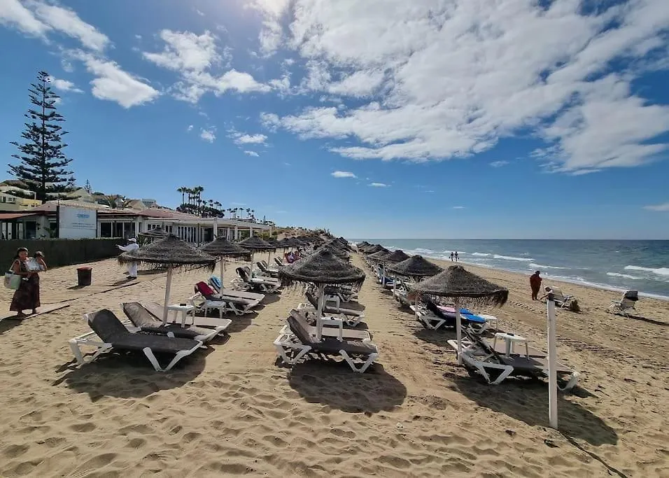 Beachside Home Escape Marbella Apartment