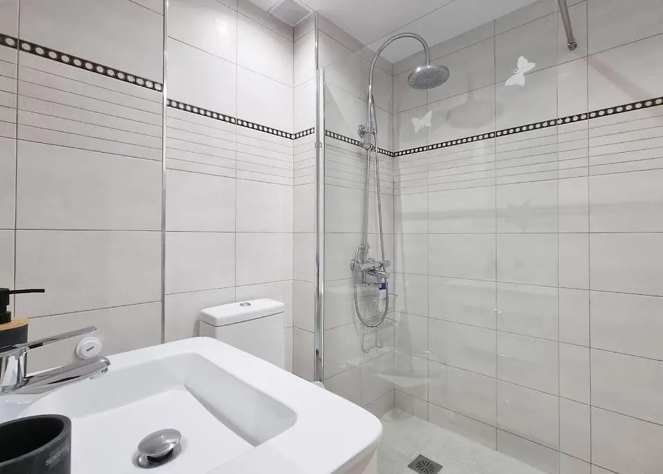 Beachside Home Escape Marbella Apartment